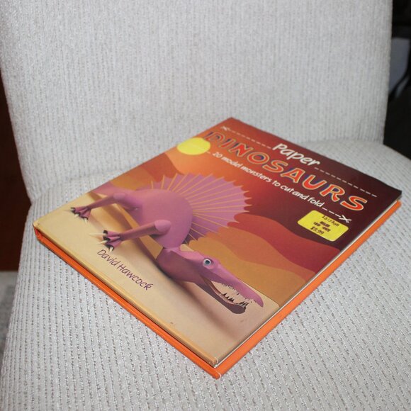 FREE*❤️Paper Dinosaurs: How to Make 20 Original Paper Models book David Hawcock - Picture 3 of 9